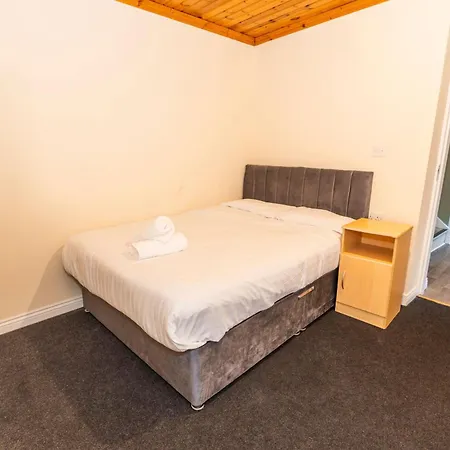 8 Bedroom Townhouse Galway