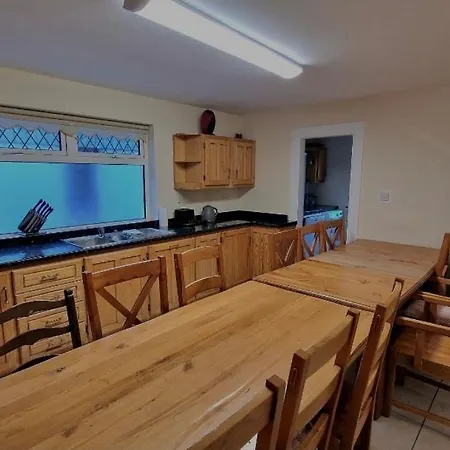 Апартаменты 8 Bedroom Townhouse *